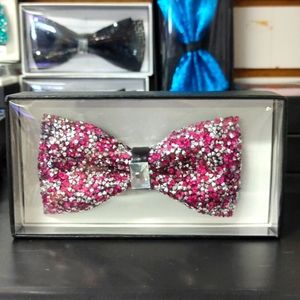 Pink & Silver Bowtie & Hankie pre tied with clip